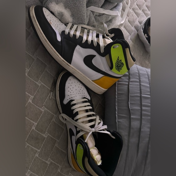 Other - NIKE AIR JORDAN 1 RETRO HIGH OG  White Black Gold Volt
